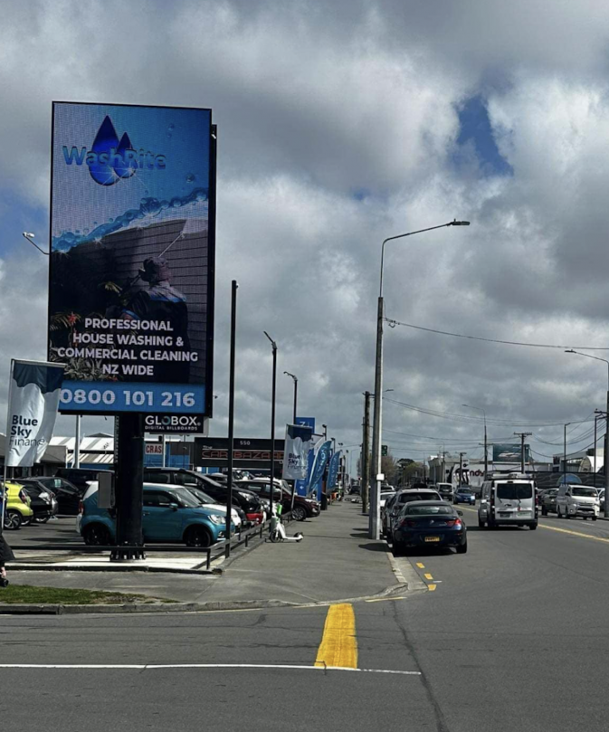 Wash Rite's Road to Dominance: A Game-Changing Partnership with Globox Digital Billboard