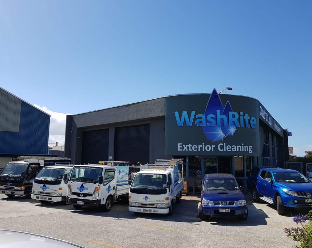 WHAT TO LOOK FOR IN A PROFESSIONAL BUILDING WASH COMPANY??